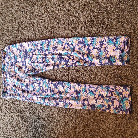 Flower Leggings - Picture 2 of 3